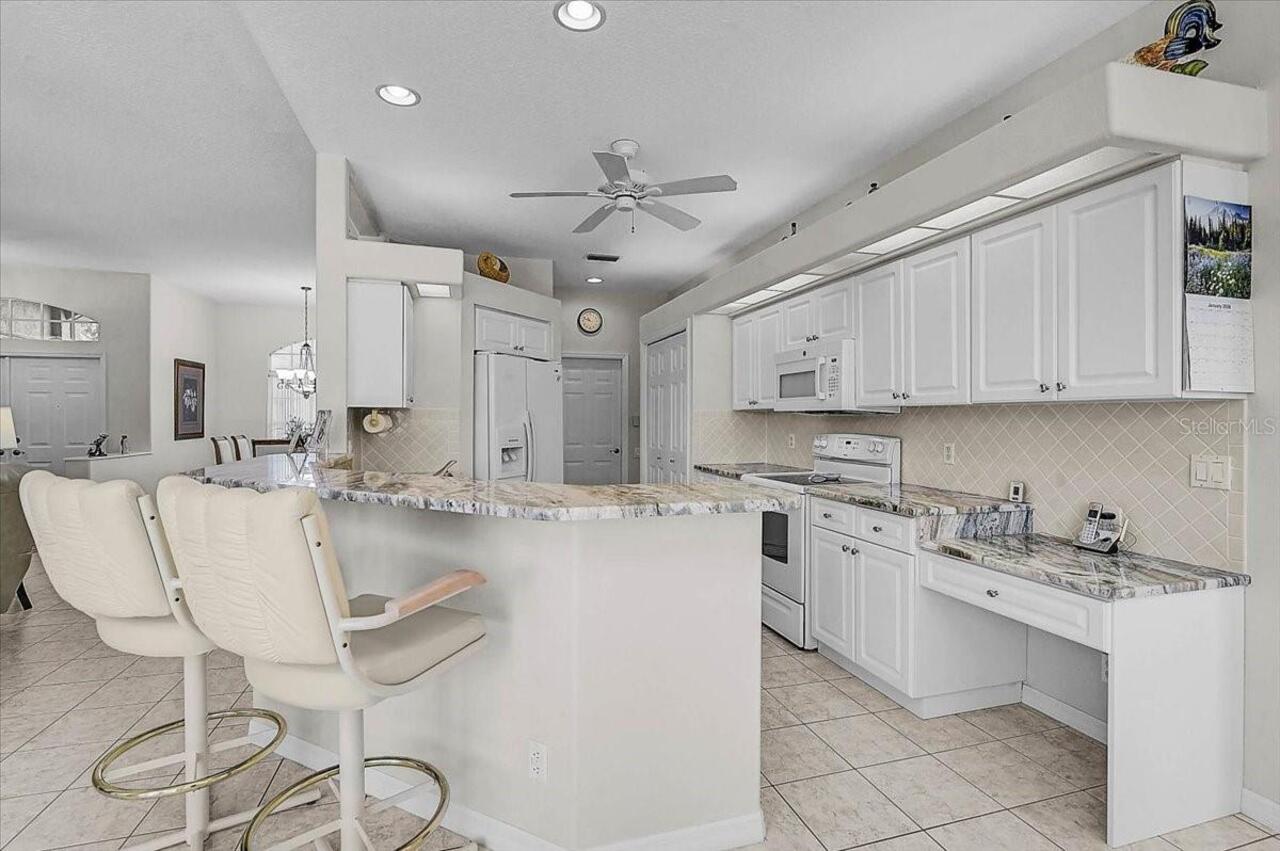 Listing Photo 11