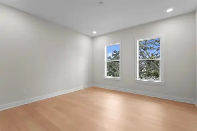 Listing Photo 32
