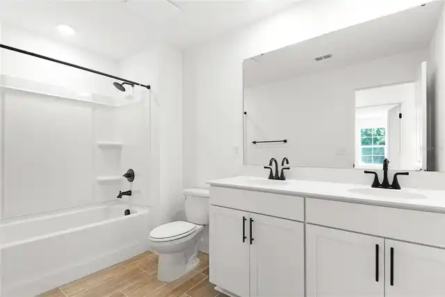 Listing Photo 14