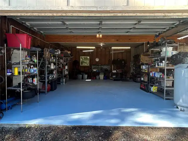 Listing Photo 17