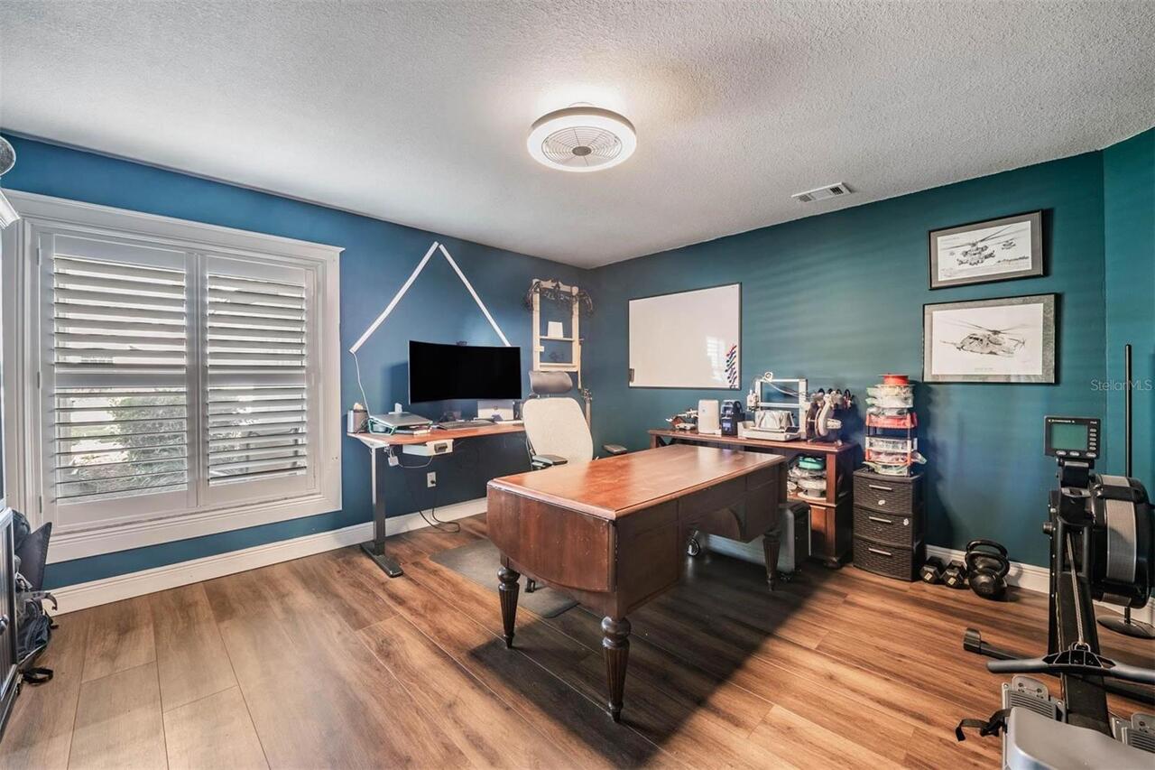 Listing Photo 14