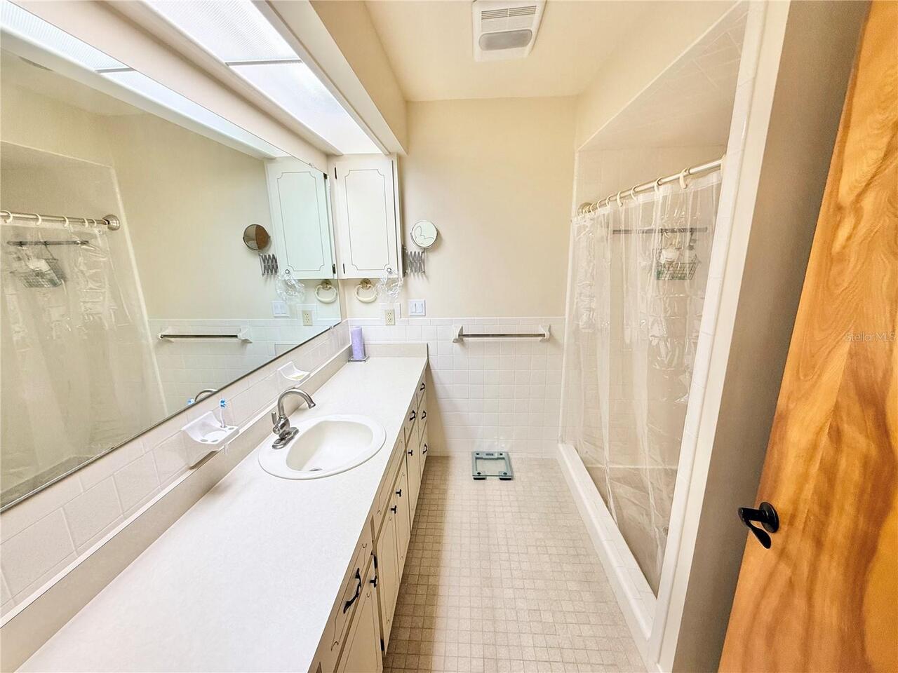 Listing Photo 23