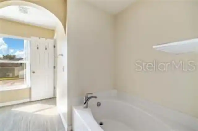 Listing Photo 18
