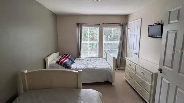 Listing Photo 18