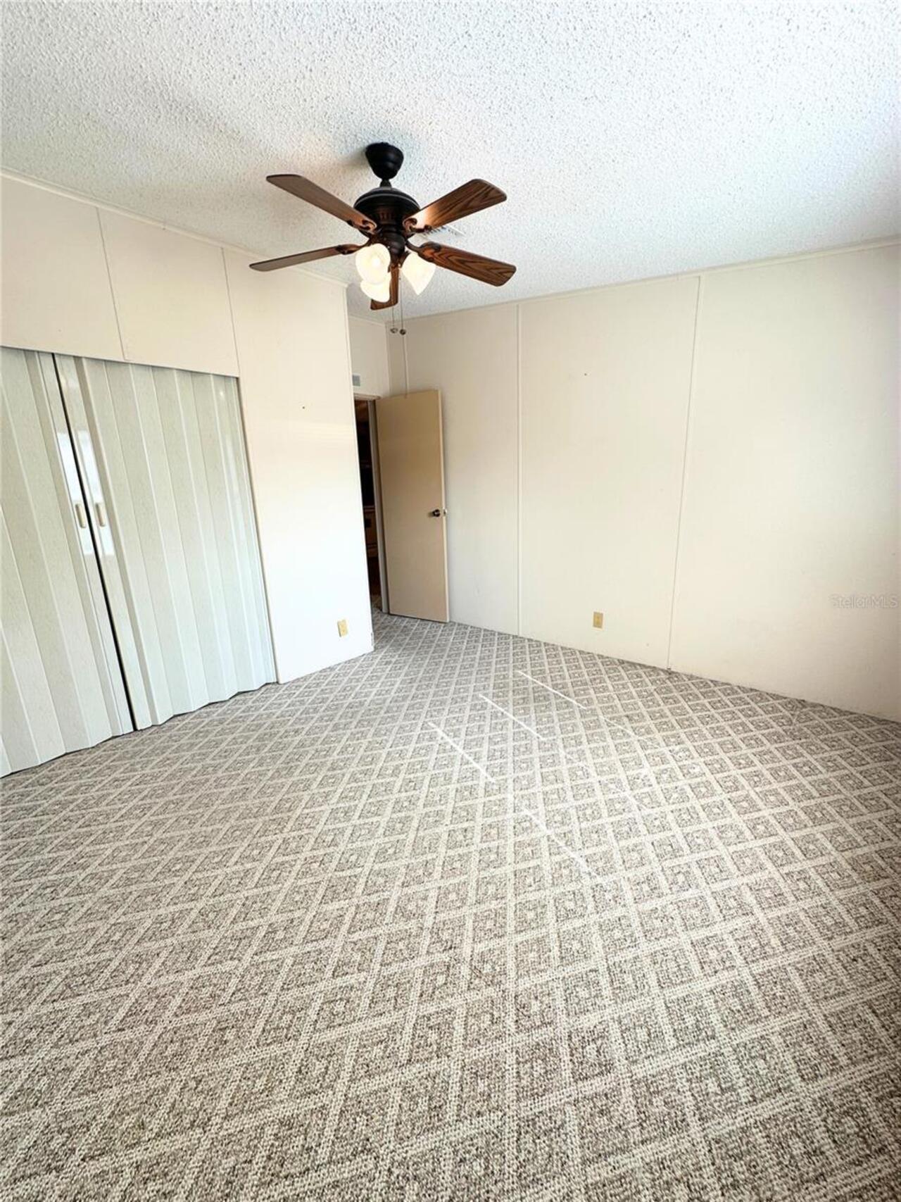 Listing Photo 14
