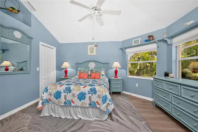 Listing Photo 34