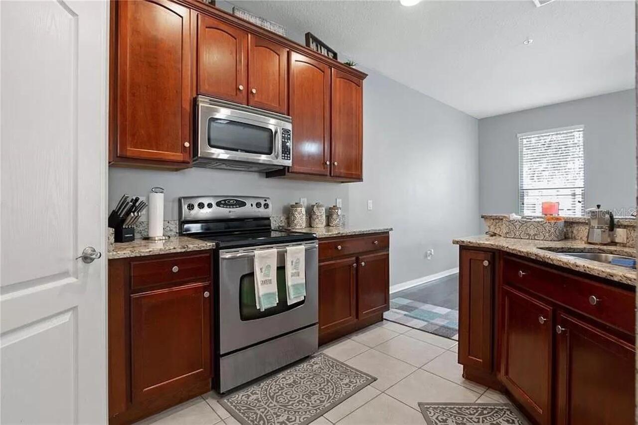 Listing Photo 8