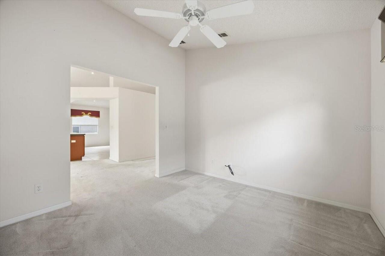 Listing Photo 14