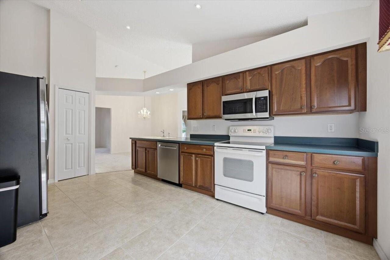 Listing Photo 16