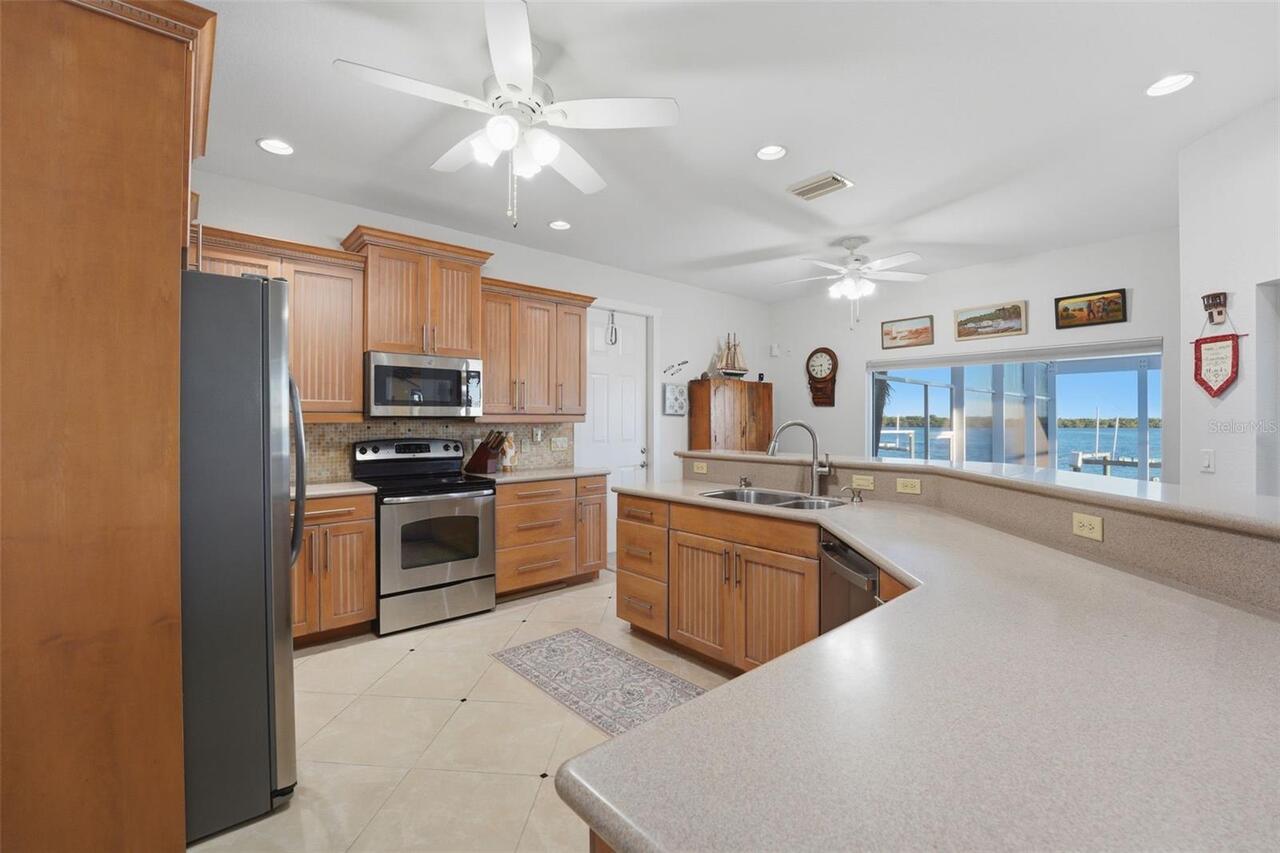 Listing Photo 10