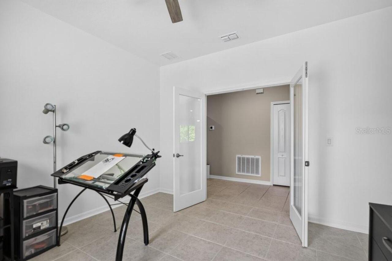 Listing Photo 10