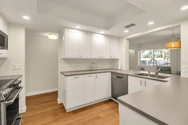 Listing Photo 9