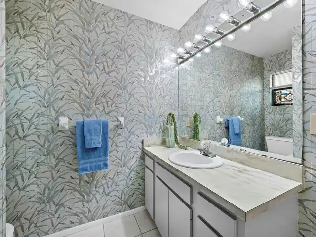 Listing Photo 16