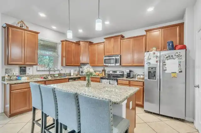 Listing Photo 12