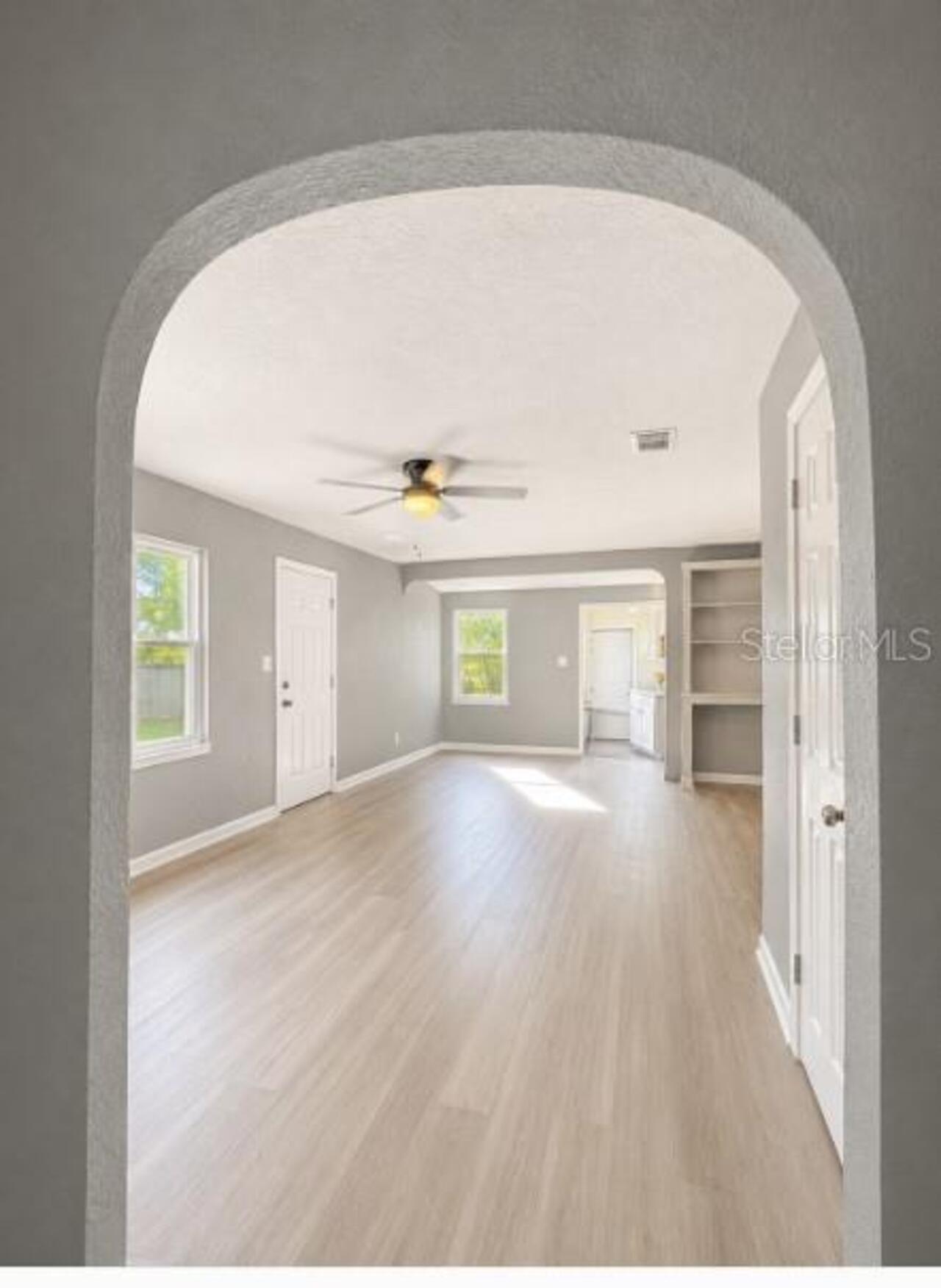 Listing Photo 8