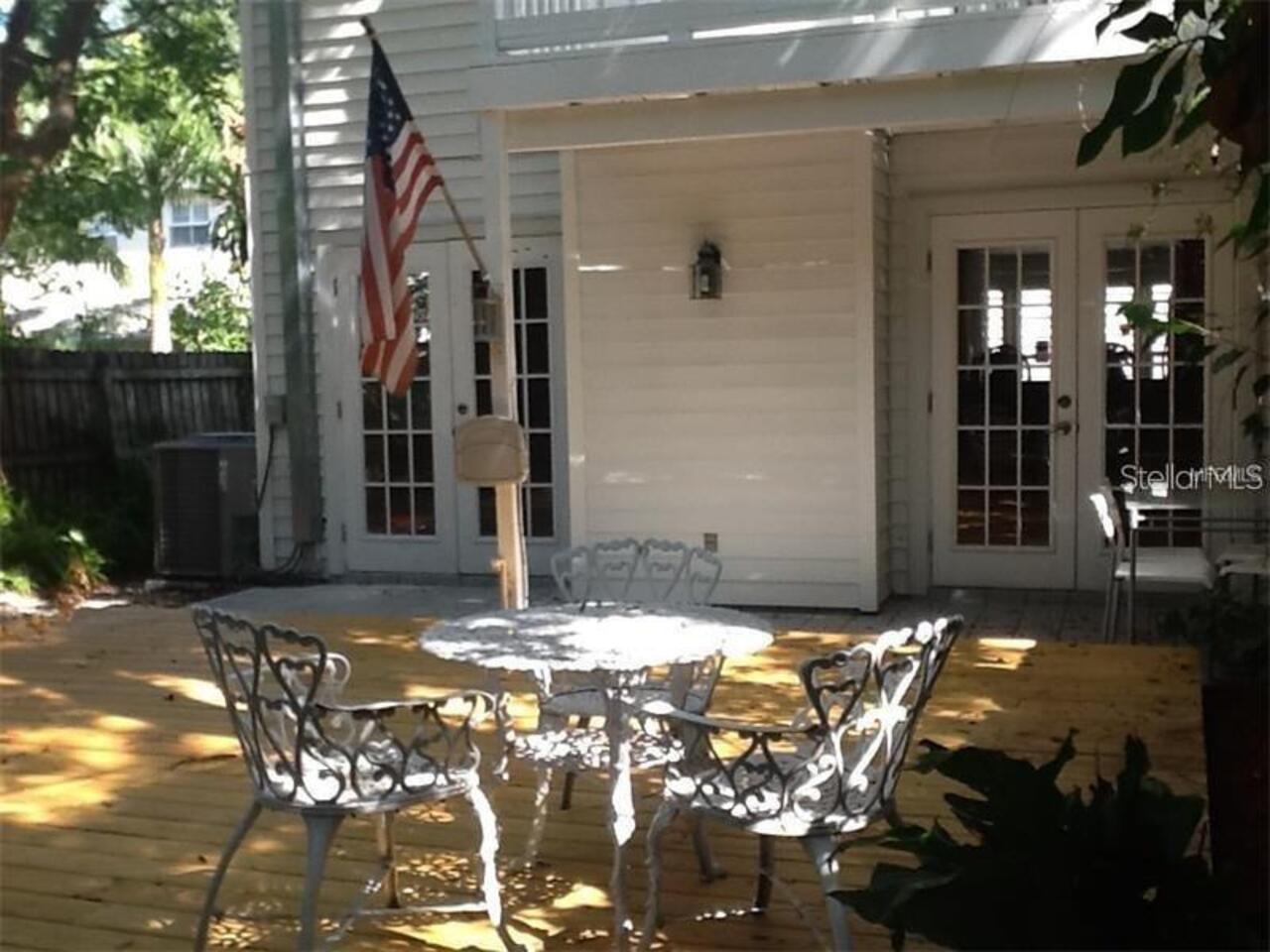 Listing Photo 11