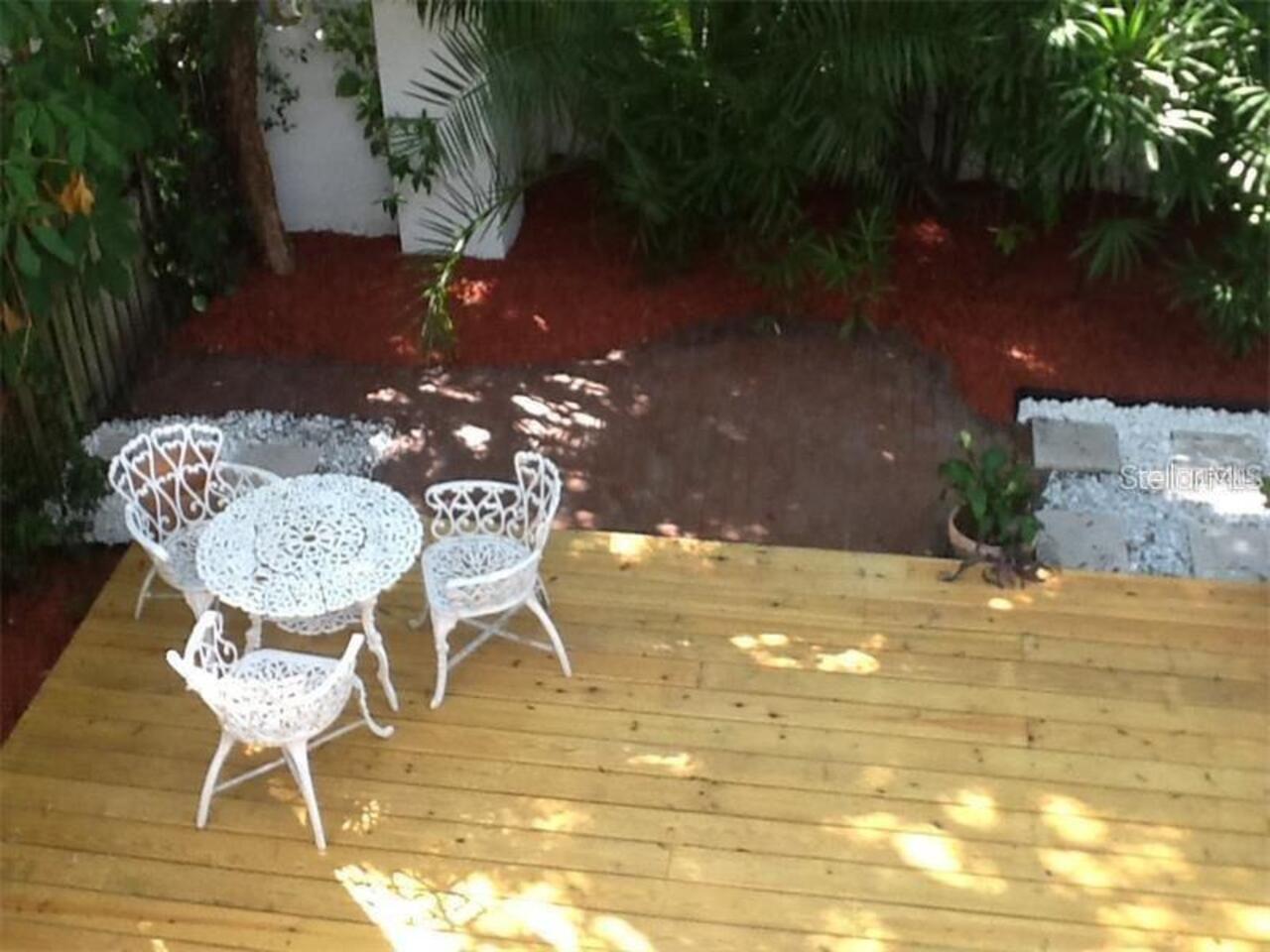 Listing Photo 12