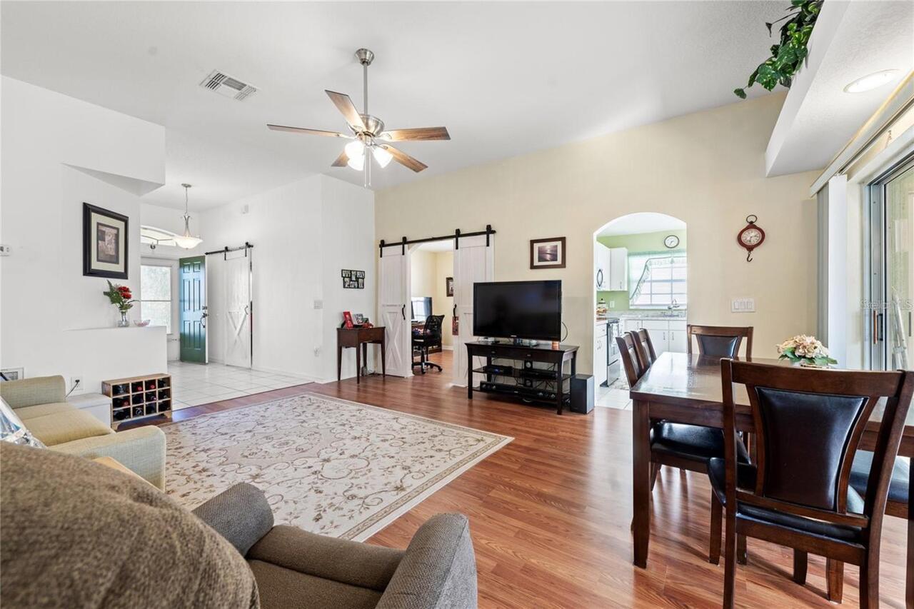 Listing Photo 8