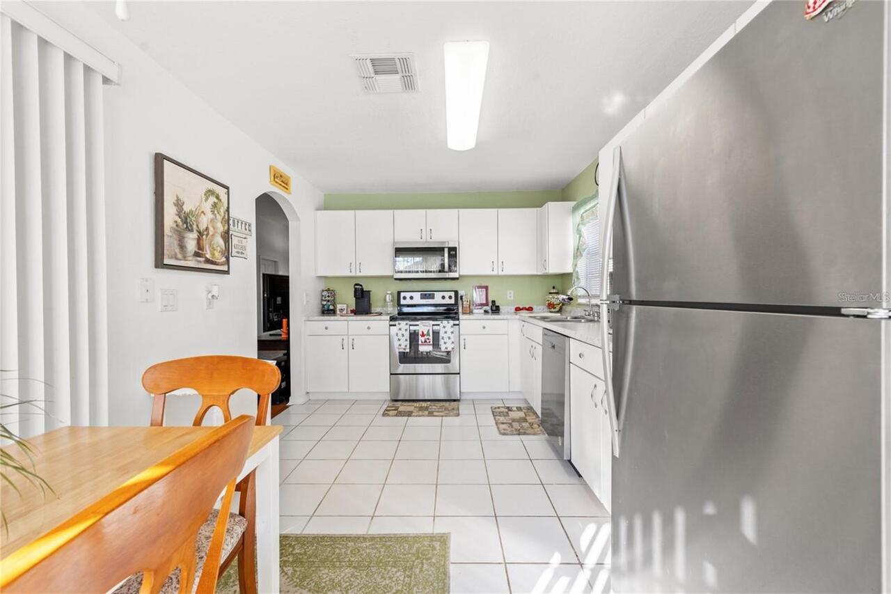 Listing Photo 10