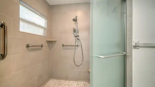 Listing Photo 32