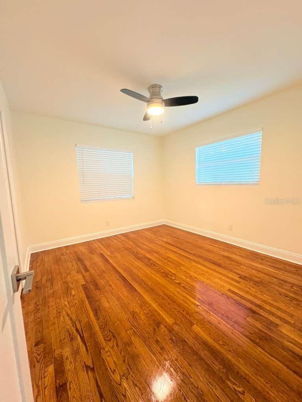 Listing Photo 8