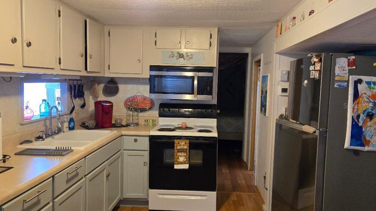 Listing Photo 6