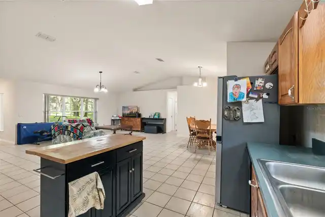 Listing Photo 19