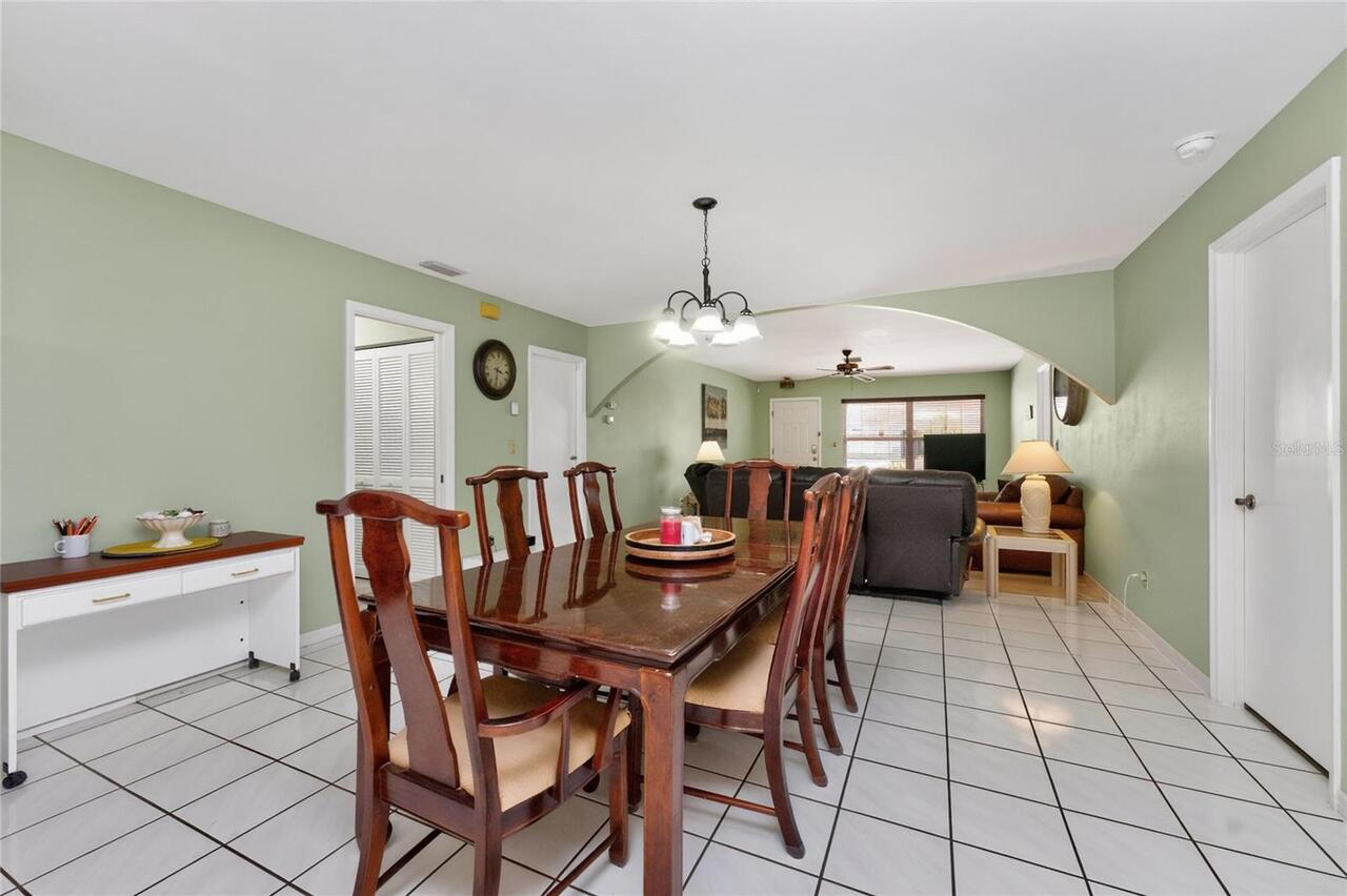 Listing Photo 11