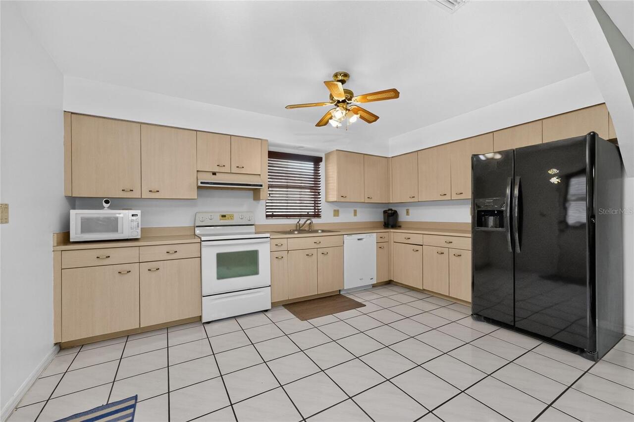 Listing Photo 15