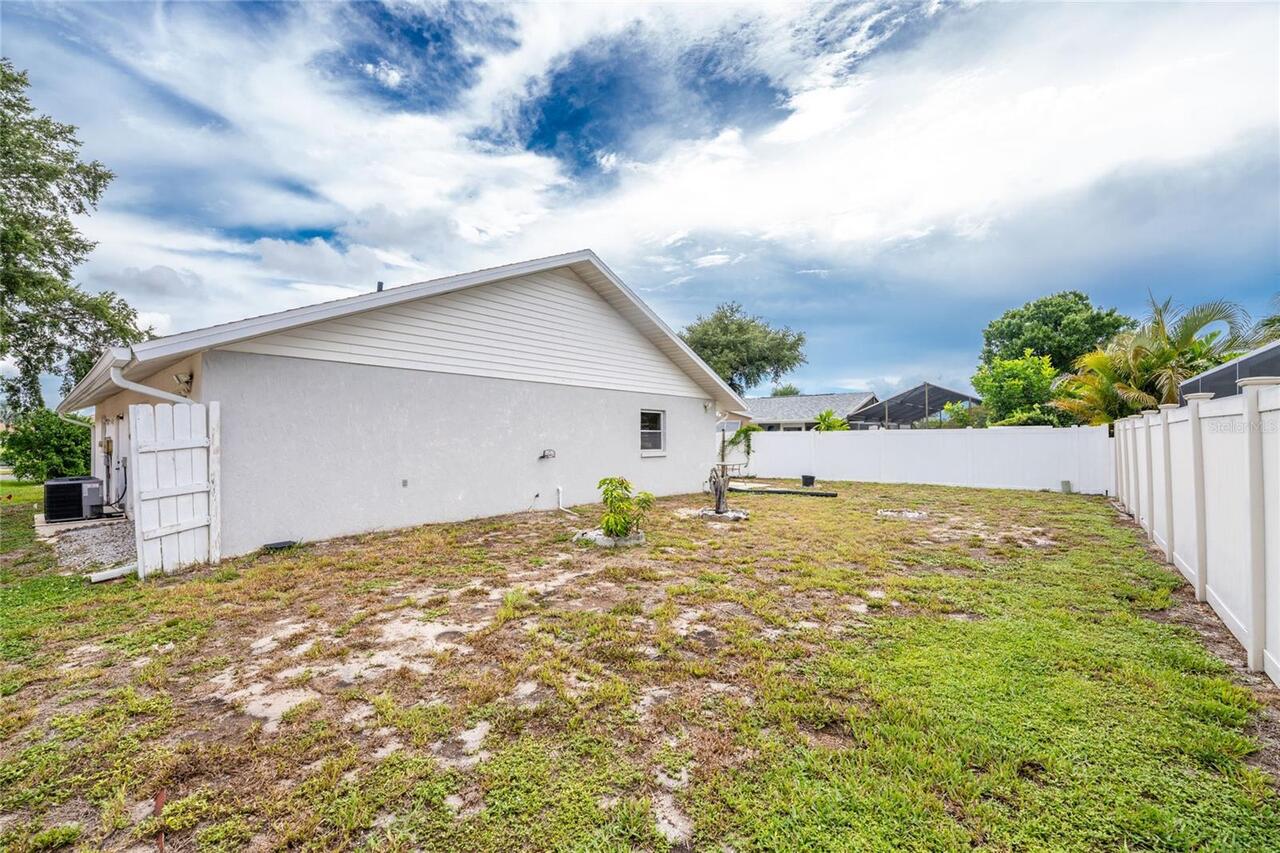 Listing Photo 43