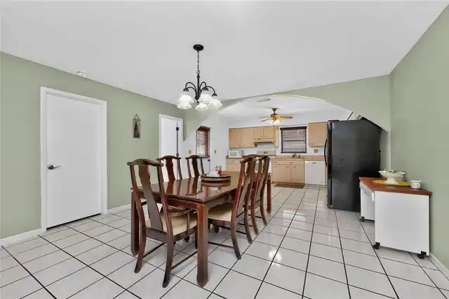 Listing Photo 10
