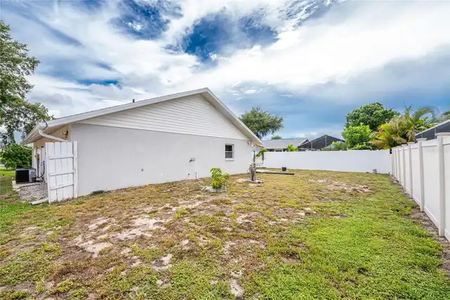 Listing Photo 43