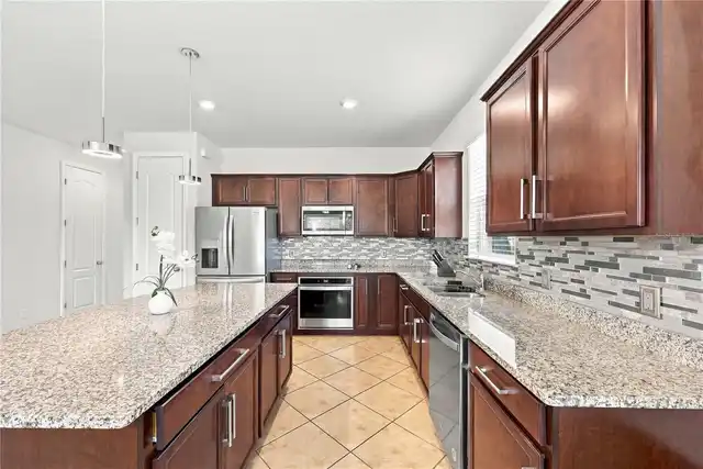 Listing Photo 19