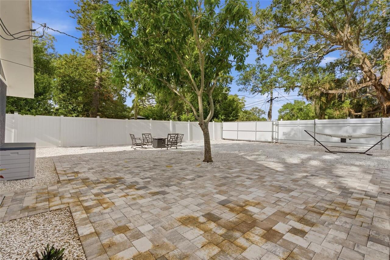 Listing Photo 15