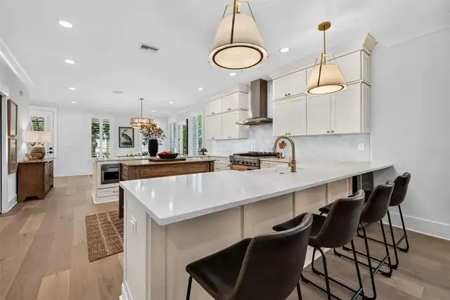 Listing Photo 14