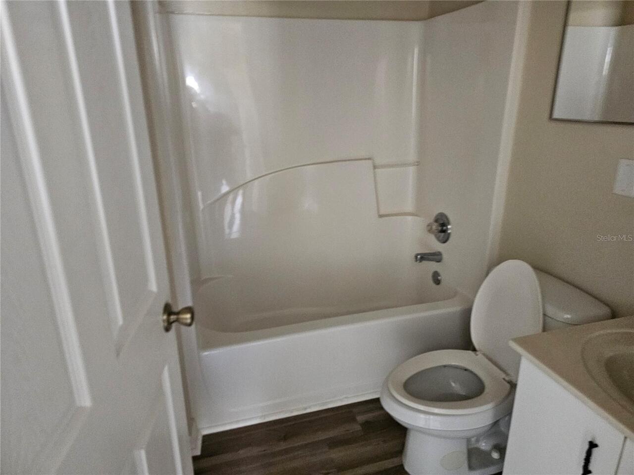 Listing Photo 14