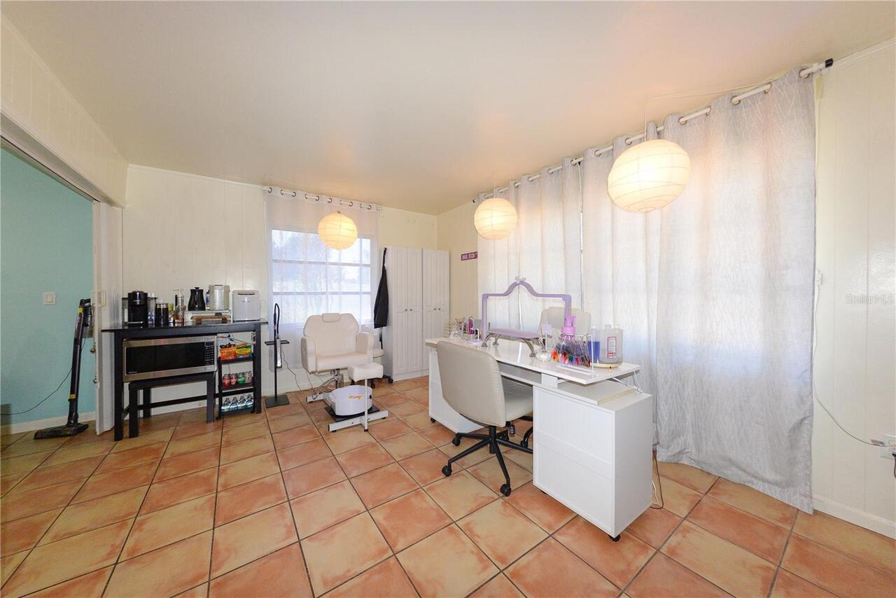 Listing Photo 14