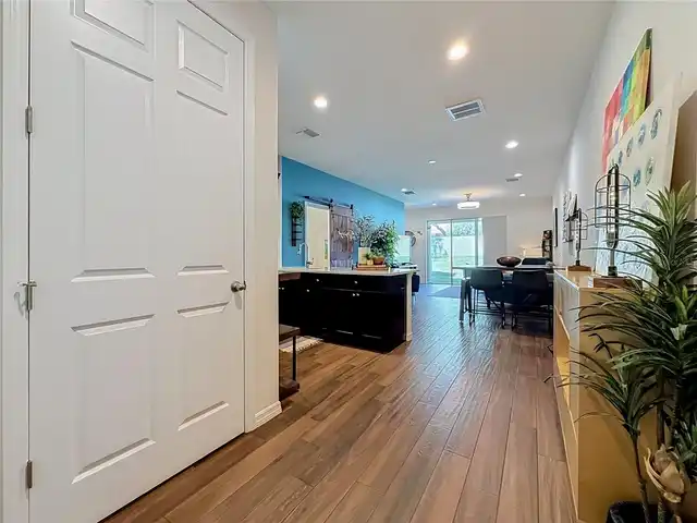 Listing Photo 6