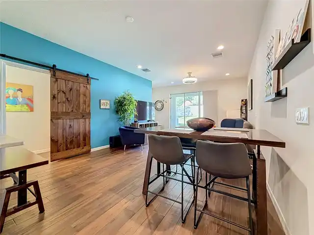 Listing Photo 17