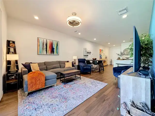 Listing Photo 21