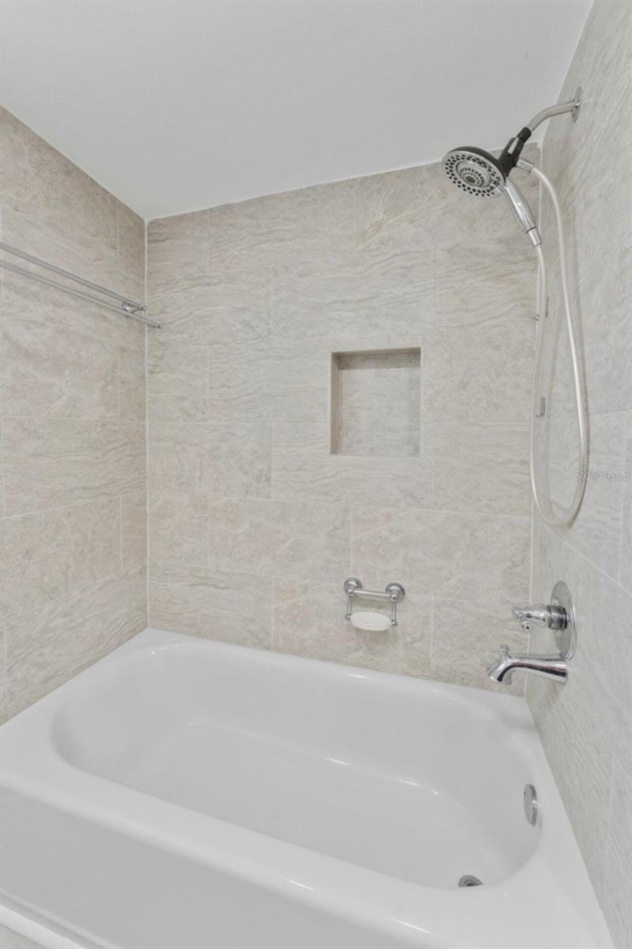 Listing Photo 24
