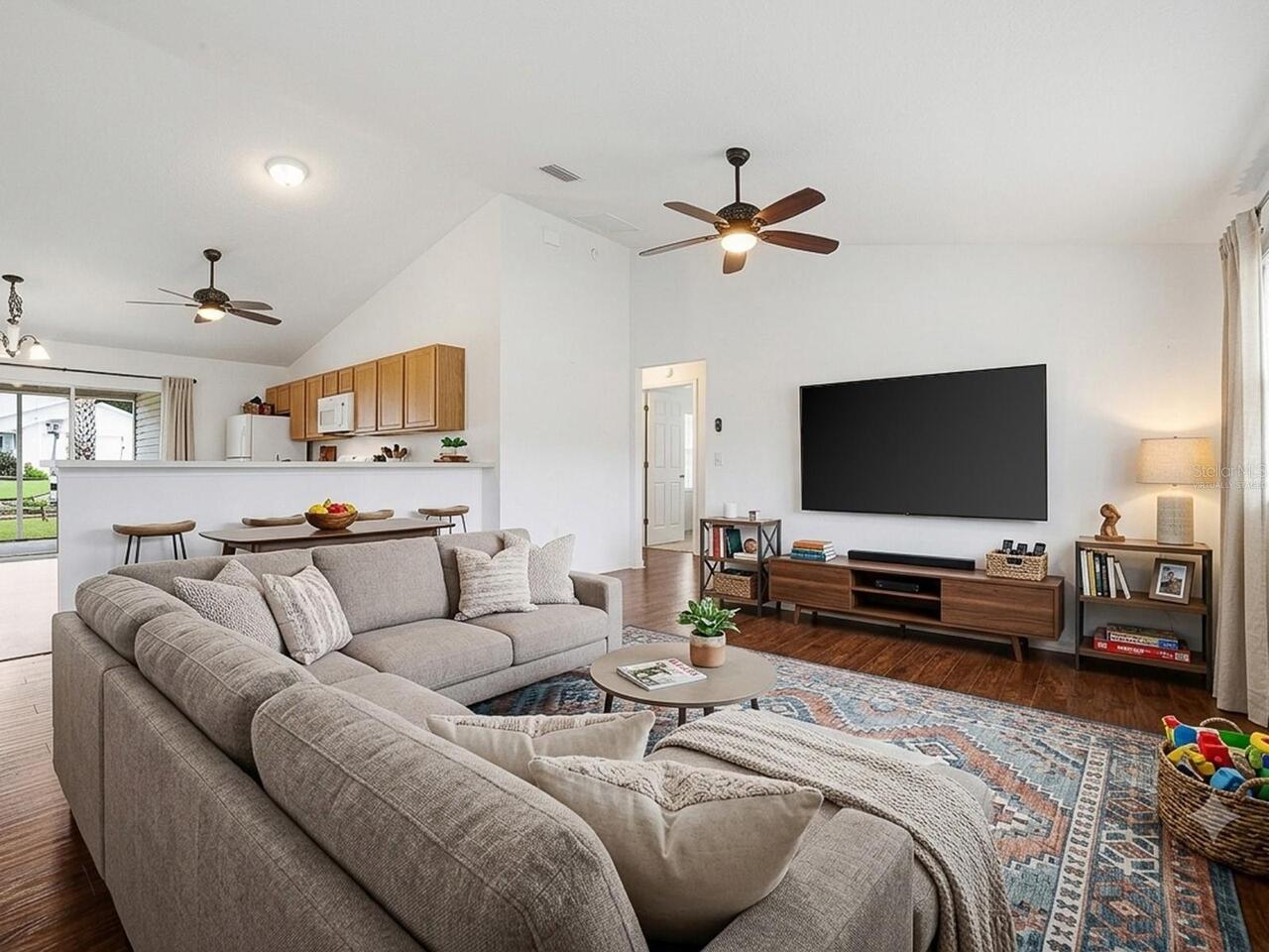Listing Photo 10