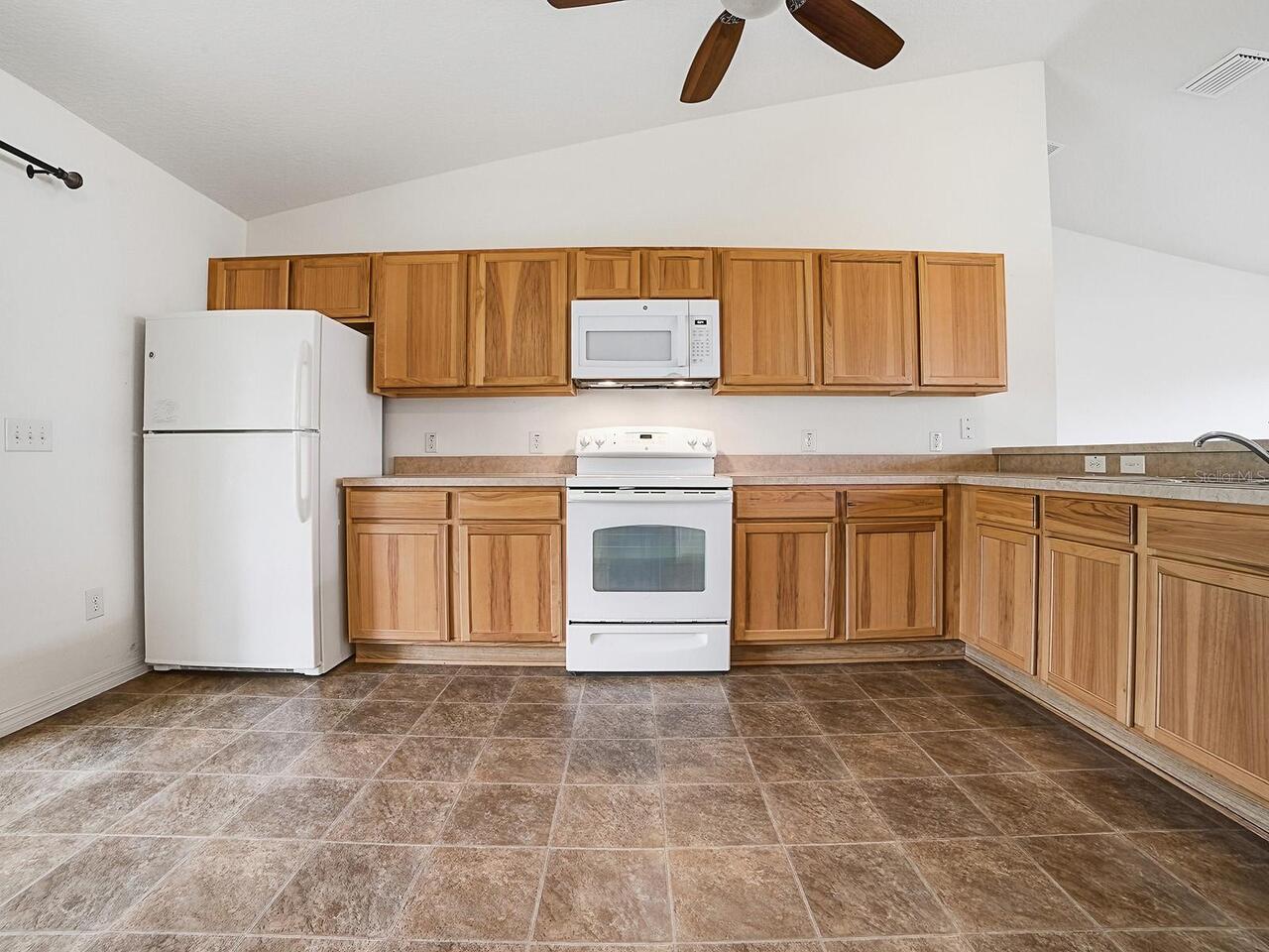 Listing Photo 14