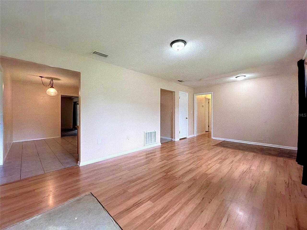 Listing Photo 7