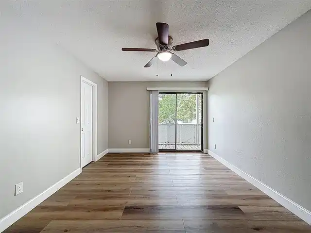 Listing Photo 35