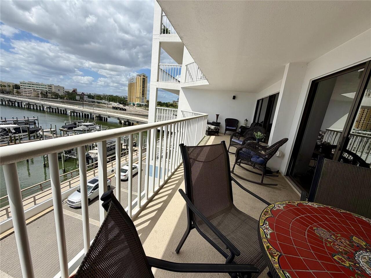 Listing Photo 12
