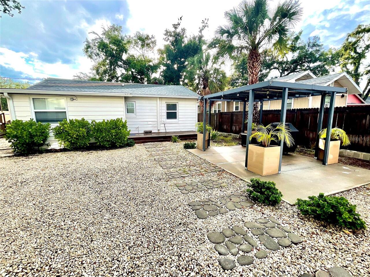 Listing Photo 15
