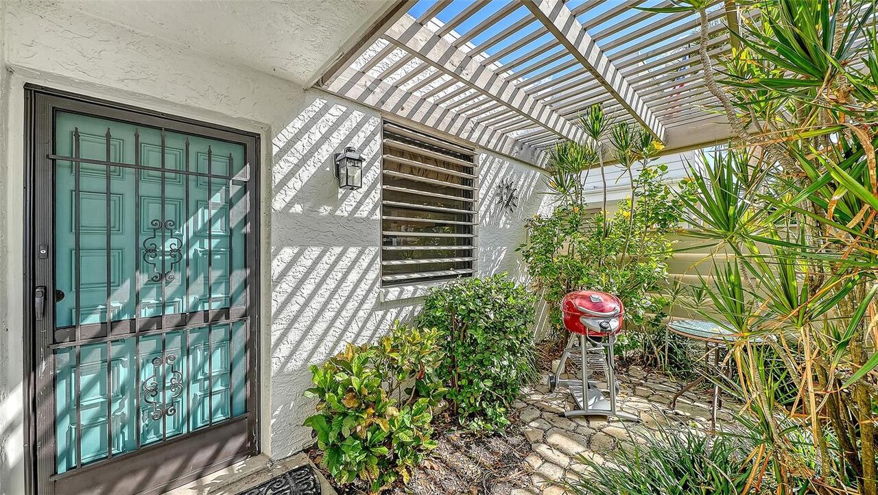 Listing Photo 9