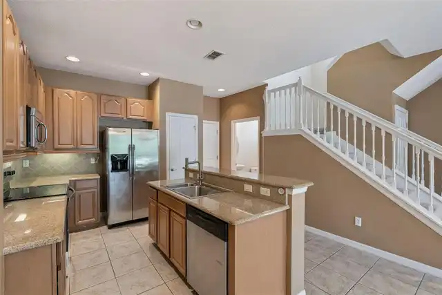 Listing Photo 12