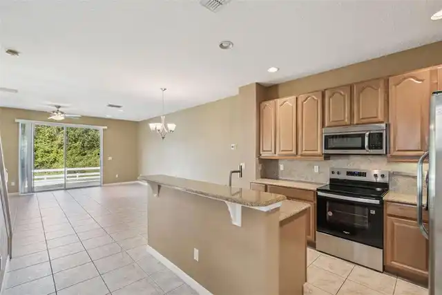 Listing Photo 14